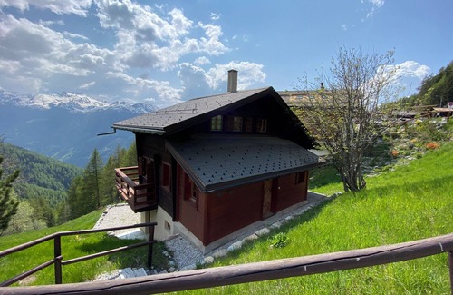 Chandolin Ski Chalet | Linen is not included in the service. We provide, if desired, linen packages including bed linen, ba