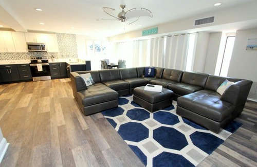 Rehoboth Beach Condo | LINENS & DAILY ACTIVITIES INCLUDED! OCEANFRONT/BOARDWALK BUILDING W/ROOFTOP POOL Enjoy this home away from home! Everything is new in this top floor luxury condo including all furniture, mattresses and bedding.