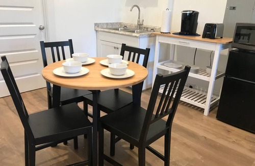 Tranquil Harbour House | Linens included - Studio apt with bikes & fire pit, walk to beach!