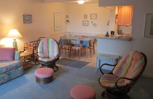 Rehoboth Beach Condo | LINENS INCLUDED*! HORIZON VIEWS OF OCEAN FROM ALL ROOMS OCEANFRONT/BOARDWALK BUILDING/ROOFTOP POOL UNIT 213