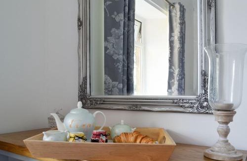Chesterfield House | Ling Farm Cottage