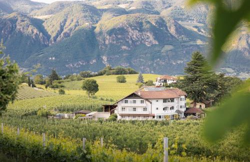 Cornaiano Hotel | Lingers Suites & Residence