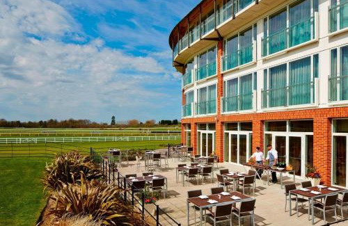 Lingfield Hotel | Lingfield Park Marriott Hotel & Country Club