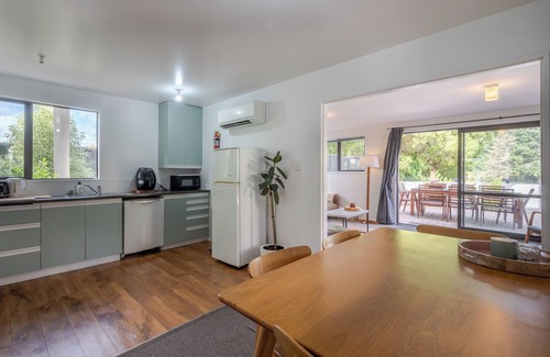 Duvauchelle House | Links Lifestyle - Duvauchelle Holiday Home