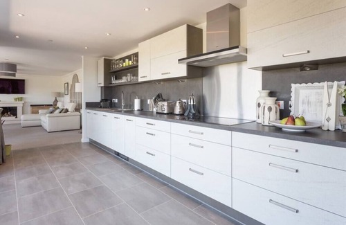 Prestwick Apartment | Links View - Donnini Deluxe