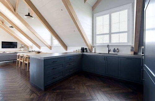 Berry House | Linnaeus Farm, Berry - by Linnaeus Collection