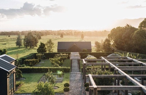 Berry House | Linnaeus Farm, Berry - by Linnaeus Collection