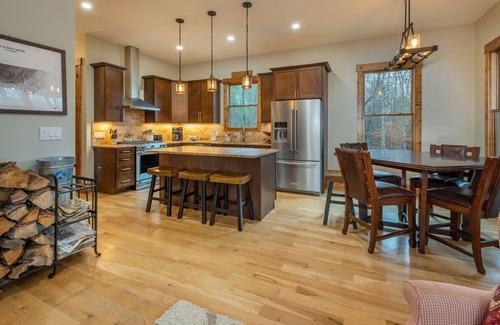 Nebo House | Linville Hollow | Game Room & 5 min. to Lake James