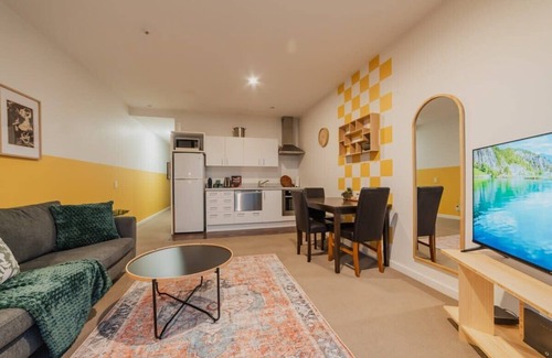 Linwood Apartment | Linwood Luxe Your Elegant 1BR Oasis on Cashel