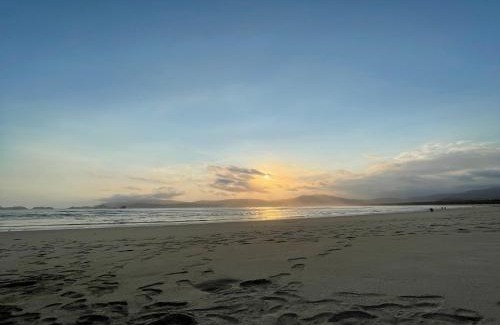 Sumberagung House | Linz Beach House