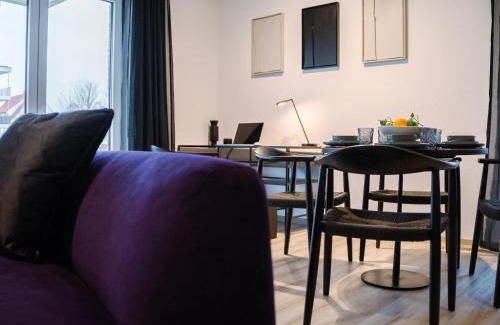 Lubbecke Apartment | Lio Suite Deluxe Apartment Küche Terrasse Parken Netflix