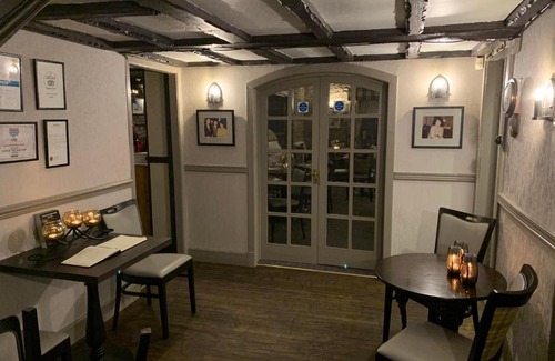 Kippen Hotel | Lion and Unicorn Hotel