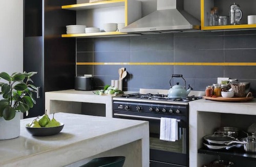 Bo'Kaap House | Lion House in Bo Kaap - Number 53