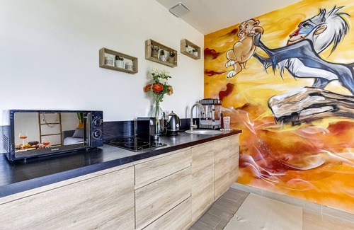 Coupvray Apartment | Lion King Suite - 4P near Disneyland Paris
