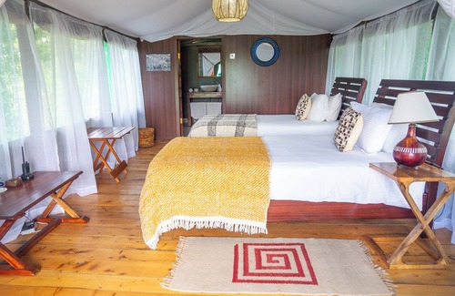 Talek Cabin | Lion's Cradle by Hidden Retreats