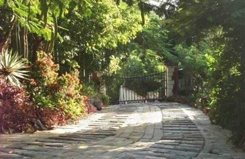 Red Hook Apartment | Lion's Gate Getaway- Lush Setting. Check for seasonal discounts