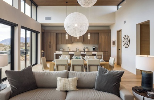 Spanish Valley House | LIONSBACK RESORT MOAB
