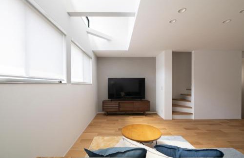 Minato Villa | LIRI 葵 3min to JR弁天町 Direct to USJ & Umeda & EXPO