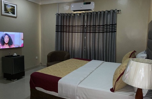 Ilorin Hotel | LIS HOTEL AND SUITES