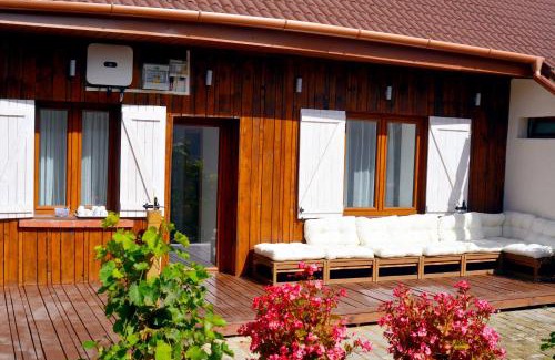 Kecskemet Apartment | Lisbet Cottage