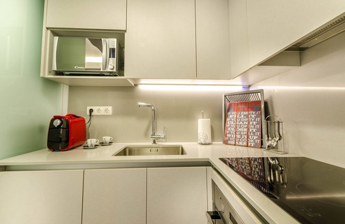 Sao Jorge de Arroios Apartment | Lisbon Avenue Apartments- Free ParkinG & Private Terrace