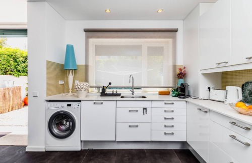 Alvalade Villa | Lisbon Casa da Clementina: a Serene Garden Stay