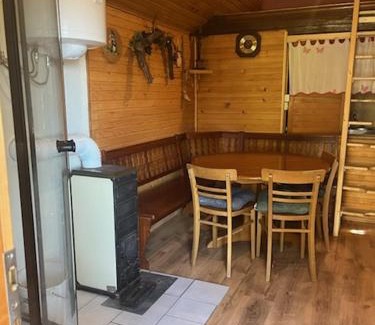 Kamnik Ski Chalet | Lisičja bajta