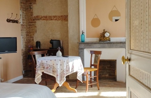 Glos Bed & Breakfast | Lisieux Pays D'auge - Grande Chambre D'hôtes Dans Maison Simple et Authentique