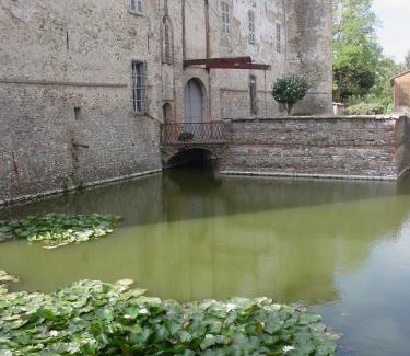 Gazzola Apartment | Lisignano - Soggiornare di fianco al Castello