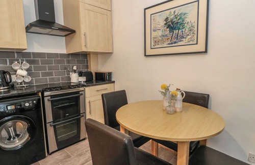 Crieff Cottage | LISMORE, pet friendly in Crieff