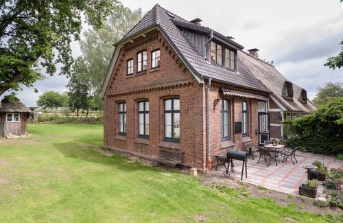 Daensen Apartment | Listed old school near Hamburg and golf course - Listed old school near Hamburg