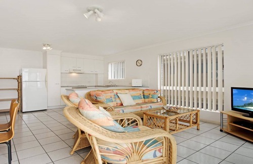 Woorim Apartment | LISTEN TO THE SURF from Rickman Pde, Woorim