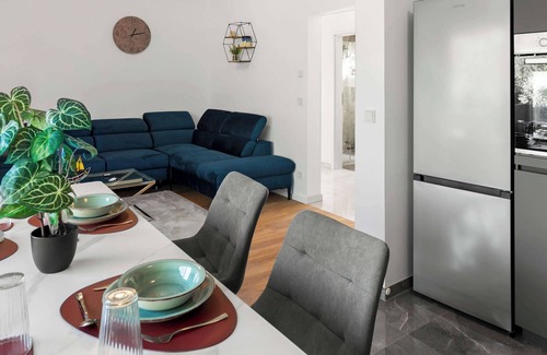 Woerth am Rhein Apartment | LiT LiVING: Luxus | Box SprIng | Parking | Balkon