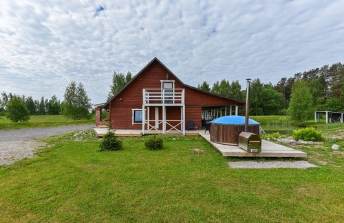 Lankupiai Villa | Lithuanian rustic Villa with sauna, lake and total privacy surrounded by nature