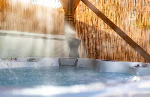 Appleby-in-Westmorland House | Little Apple Cottage- Free Parking, Hot tub, Fire, Town Centre