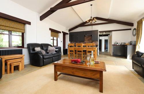 St Hilary House | Little Barn at East Down