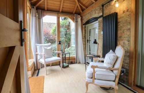 Orwell House | Little Barn