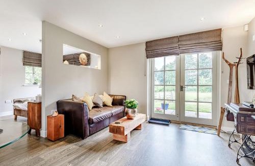 Alfreton House | Little Barn