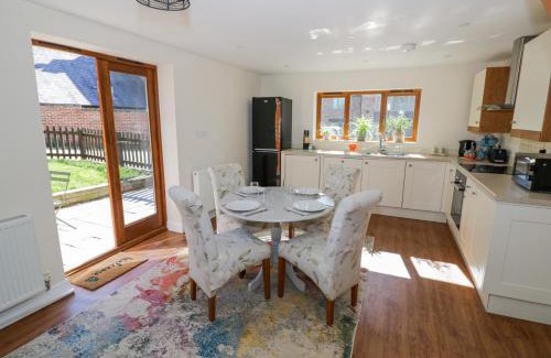 Frampton on Severn House | Little Barn