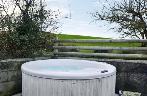 Rhyd-y-foel Cottage | Little Barn - HW7615