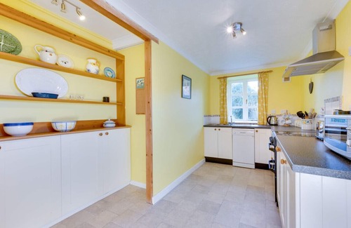Upton House | Little Barn - One Bedroom House, Sleeps 2