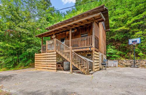 Caton House | Little Bear Getaway by Avada Properties