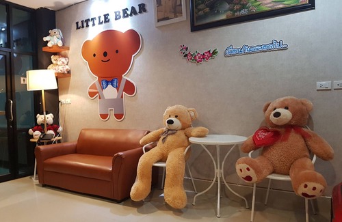Hat Yai House | Little Bear Guesthouse and Restaurant