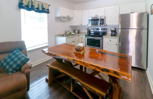 Helen Hotel | Little Bear Retreat 2