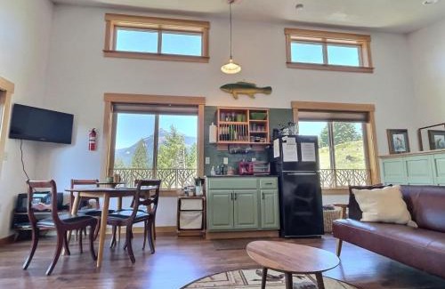Packwood Apartment | Little Big Fish