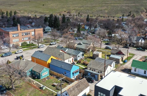 Northside House | Little Blue House - Comfy, Convenient, and Modern