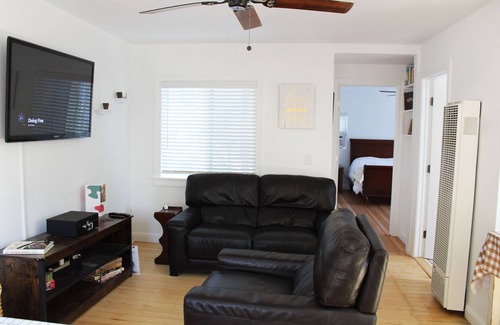 Middletown Cottage | Little Blue Mountain Cottage on Cobb Mountain Serene area perfect unplug getaway