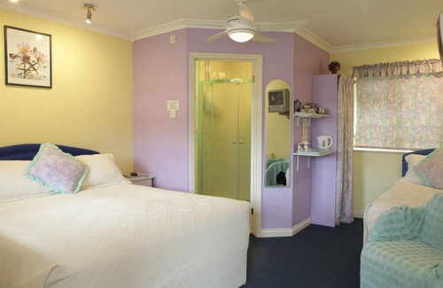 Takeley Bed & Breakfast | Little Bullocks Farm