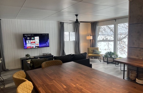 Melville Beach Cabin | Little cabin on the water