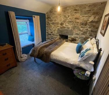 Llanfair House | Little Chapel House